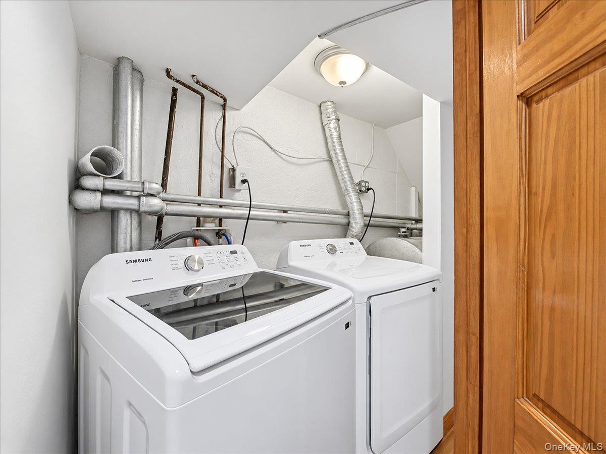 Single Family Utopia Parkway  Queens, NY 11366, MLS-1059695-22