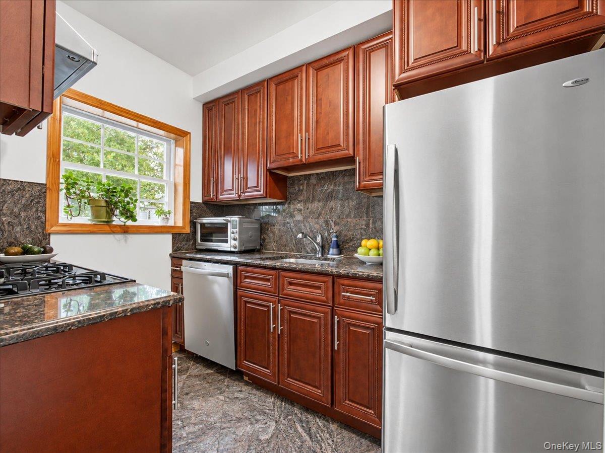 Single Family Utopia Parkway  Queens, NY 11366, MLS-1059695-9
