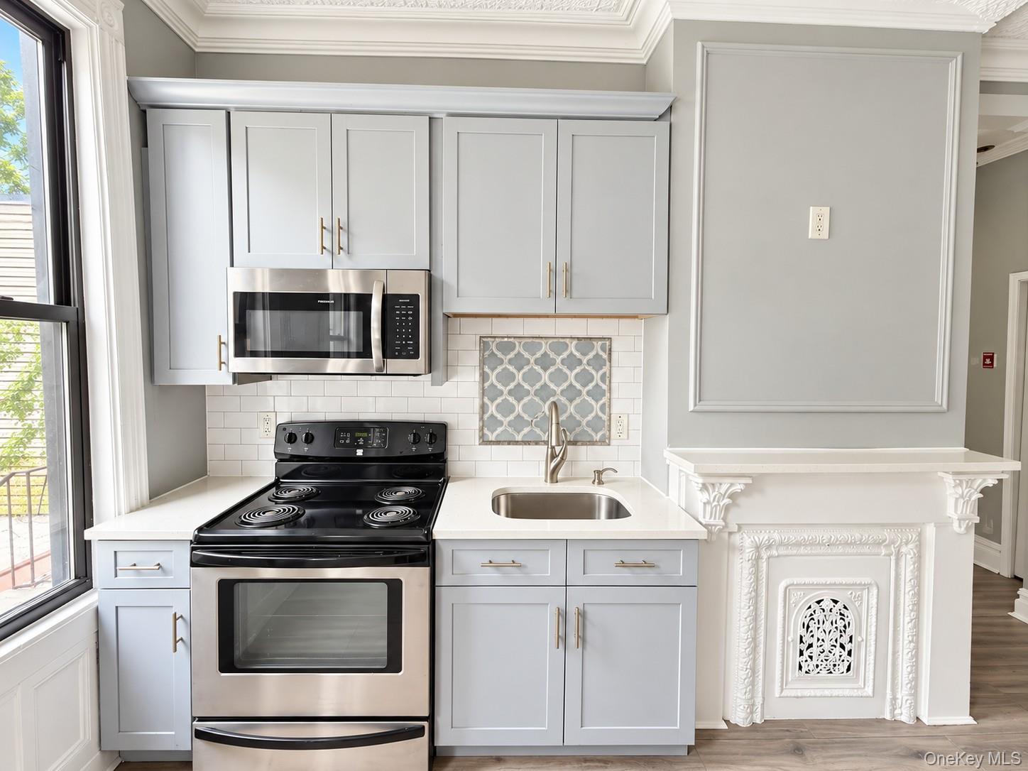 Apartment Hemlock Street Brooklyn, NY 11208, MLS-1059773-4