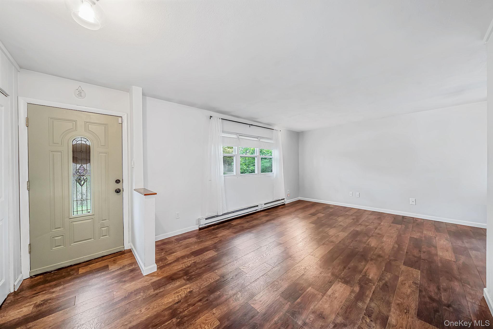 Single Family Trafalgar Drive  Suffolk County, NY 11967, MLS-1059794-12