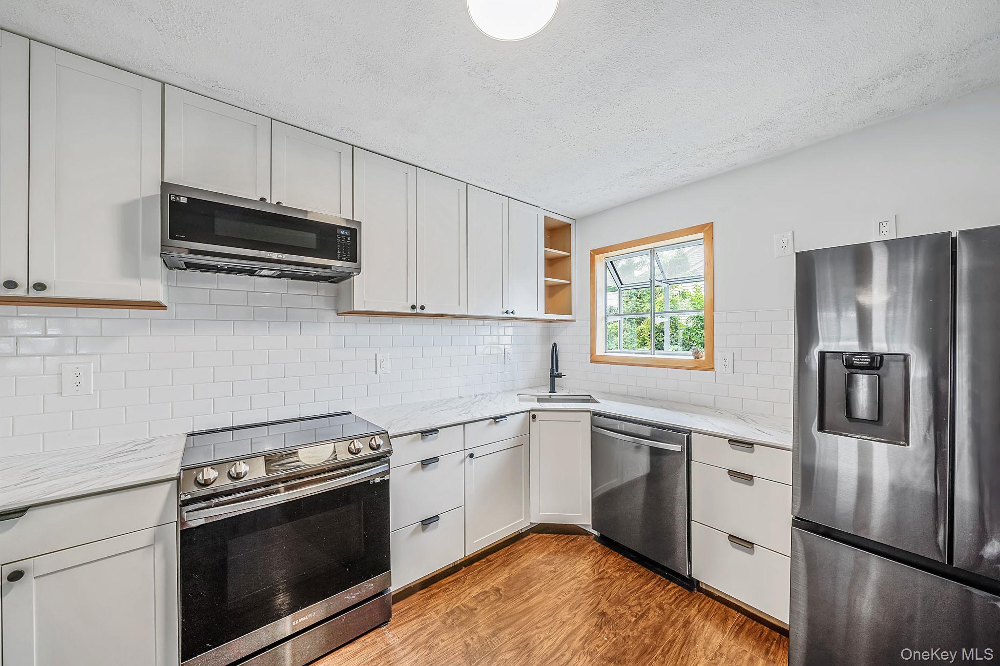 Single Family Trafalgar Drive  Suffolk County, NY 11967, MLS-1059794-3