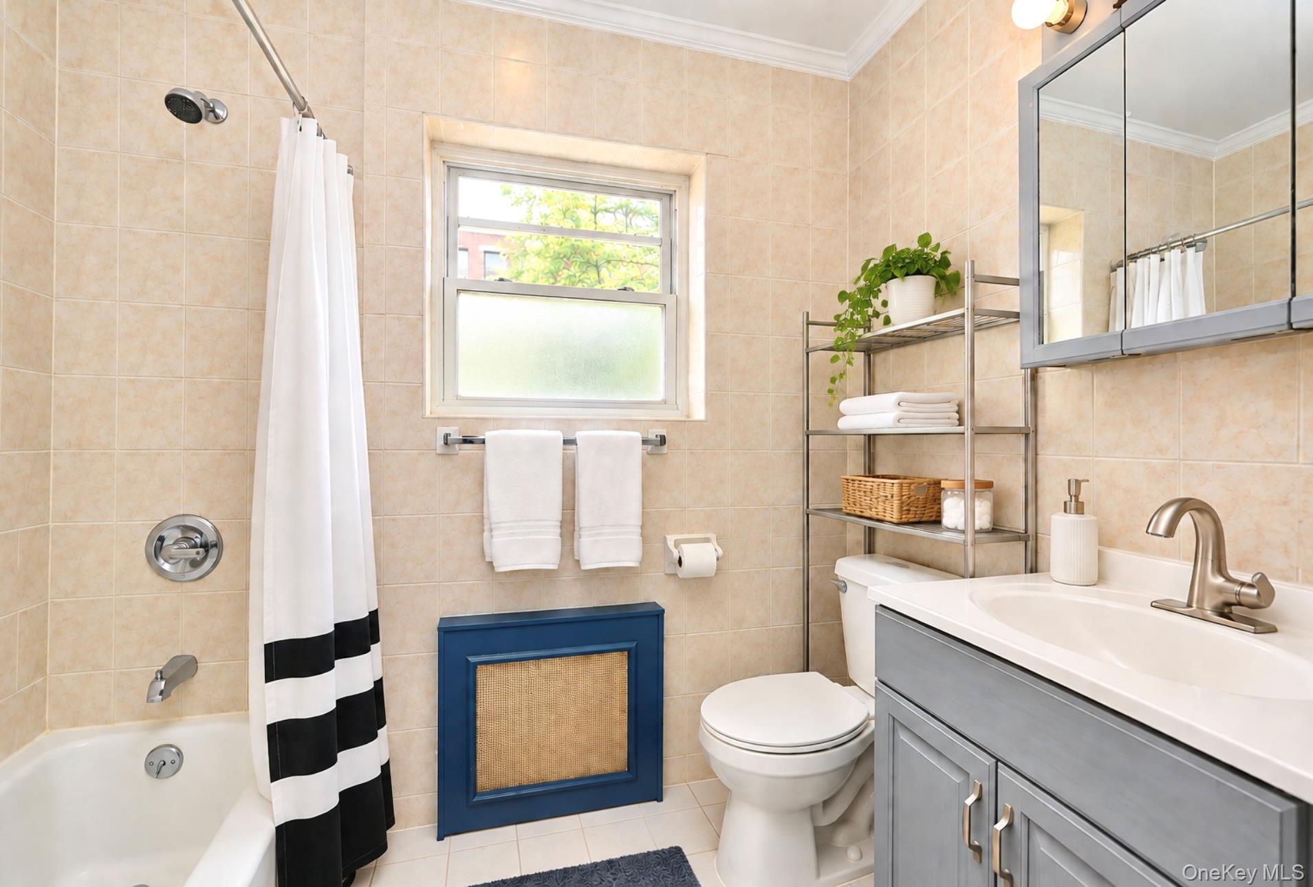 Single Family 20th Avenue Queens, NY 11357, MLS-1059827-10