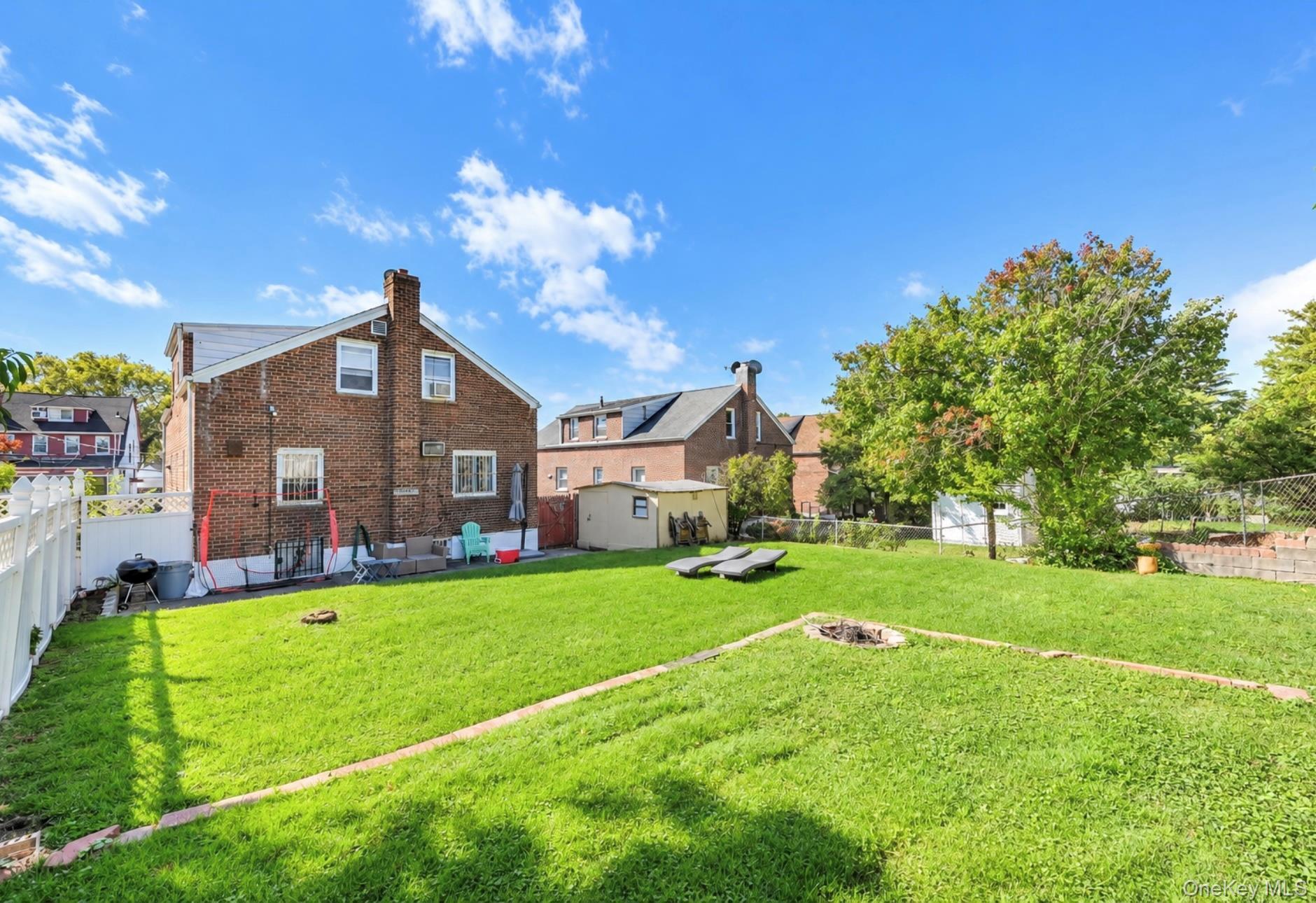 Single Family 20th Avenue Queens, NY 11357, MLS-1059827-17