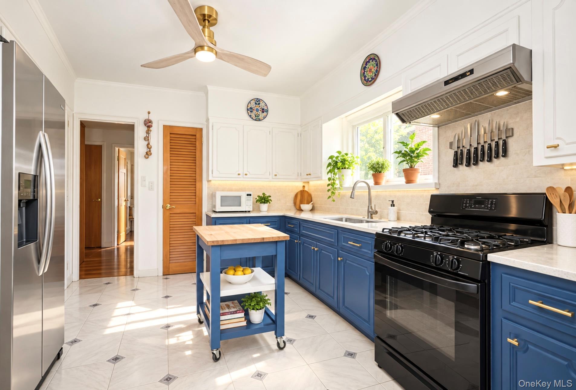 Single Family 20th Avenue Queens, NY 11357, MLS-1059827-6