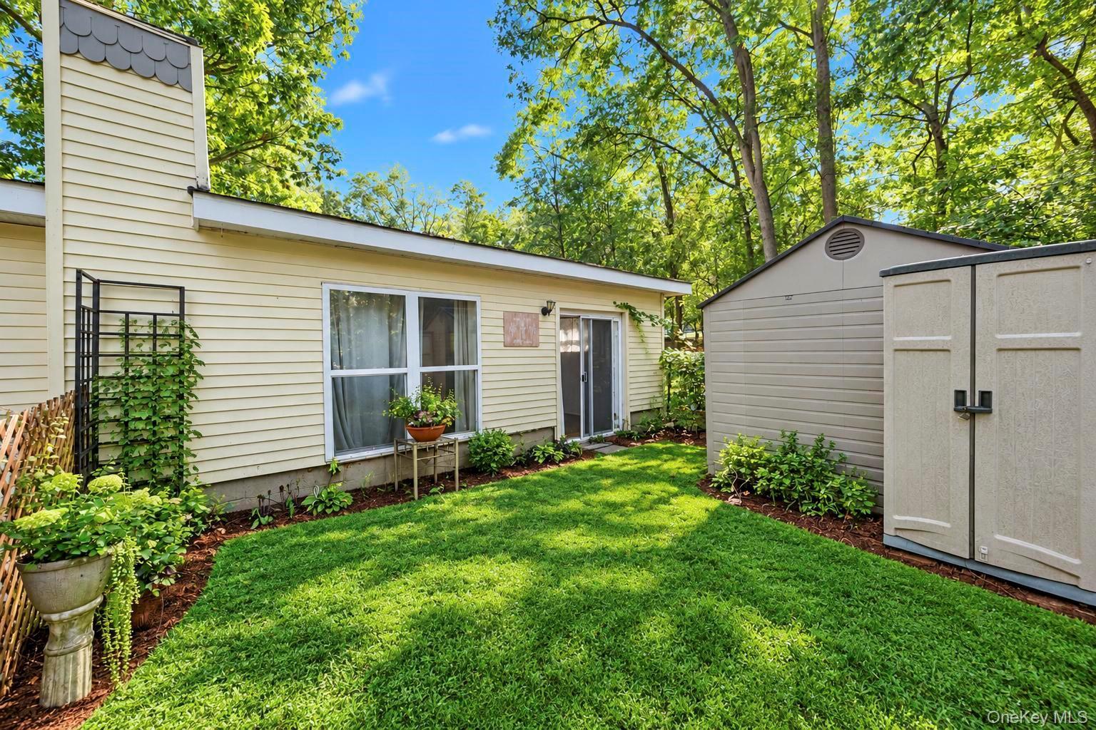 Single Family Hewlett Drive Suffolk County, NY 11789, MLS-1059858-3