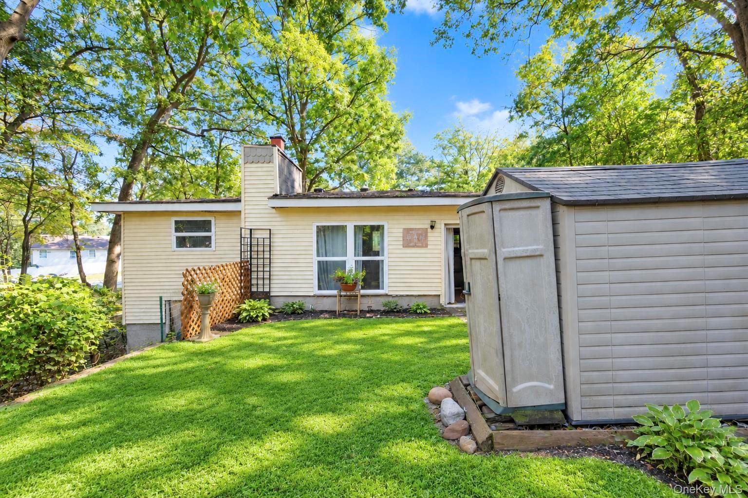 Single Family Hewlett Drive Suffolk County, NY 11789, MLS-1059858-4