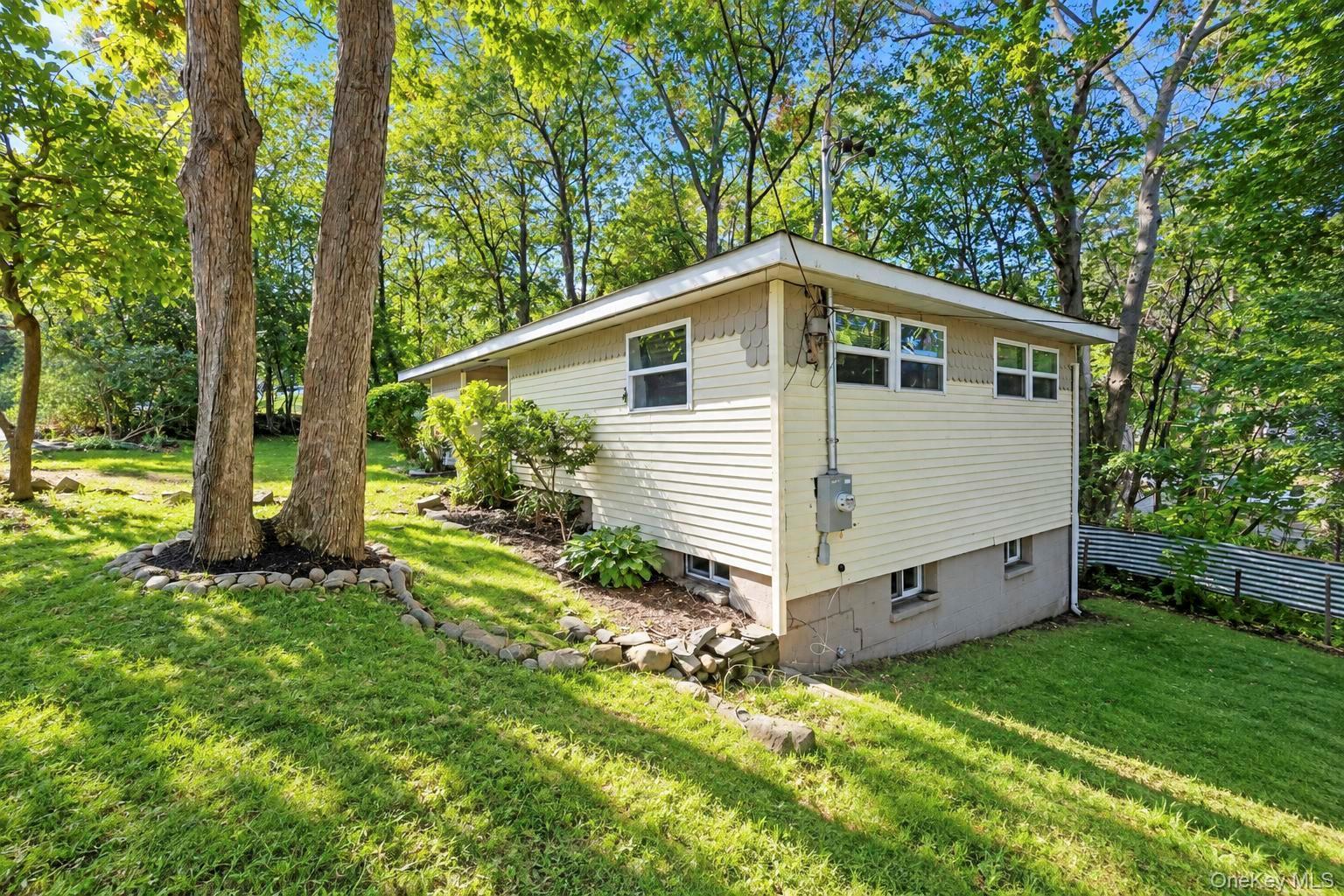 Single Family Hewlett Drive Suffolk County, NY 11789, MLS-1059858-7