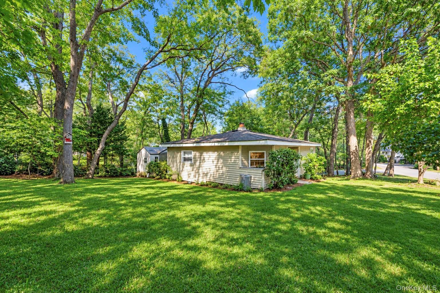 Single Family Hewlett Drive Suffolk County, NY 11789, MLS-1059858-8