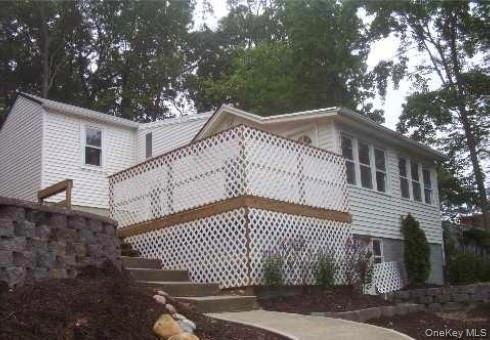 Single Family Locust Drive  Suffolk County, NY 11778, MLS-1059871-7