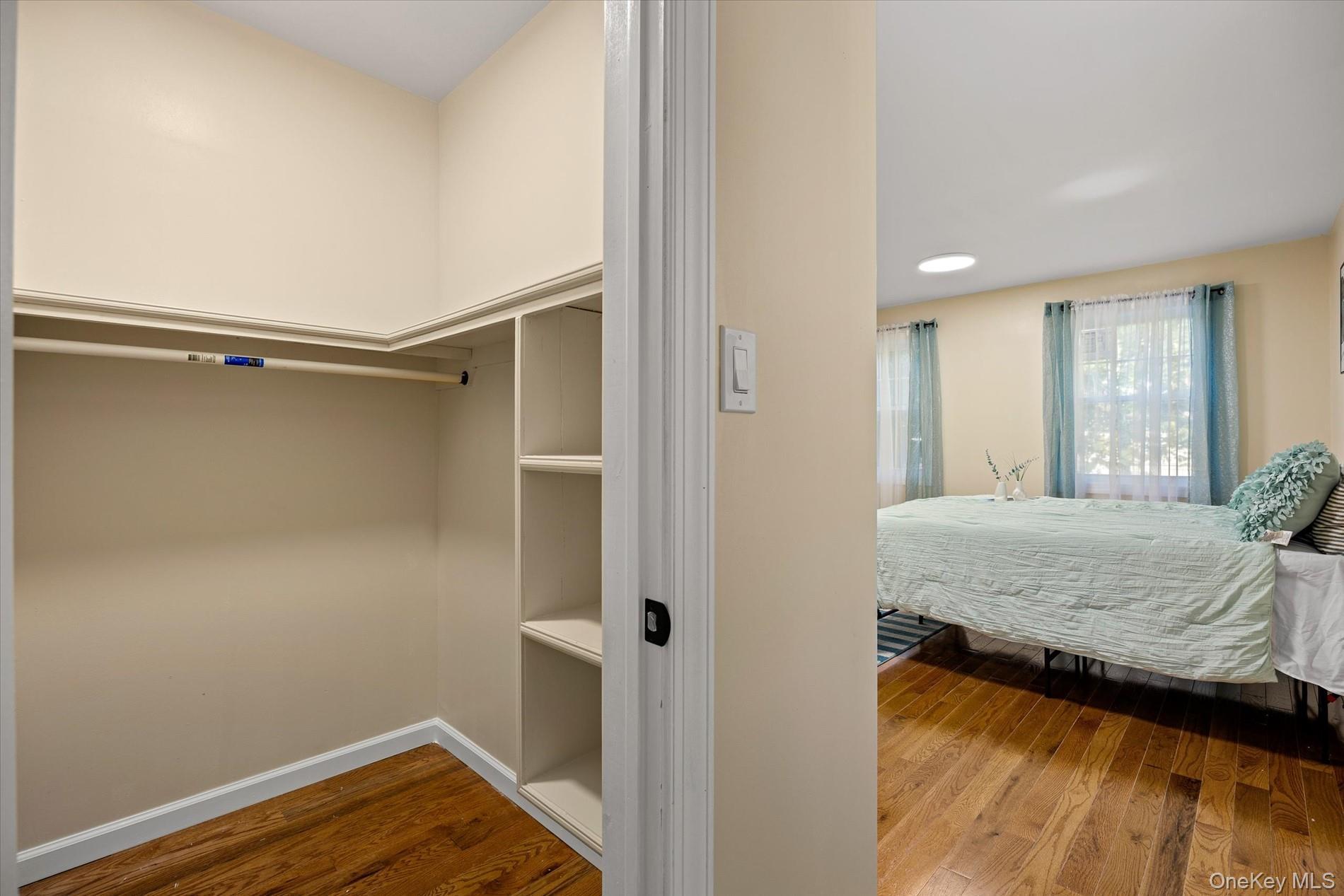 Single Family 124th Avenue  Queens, NY 11434, MLS-1059911-12