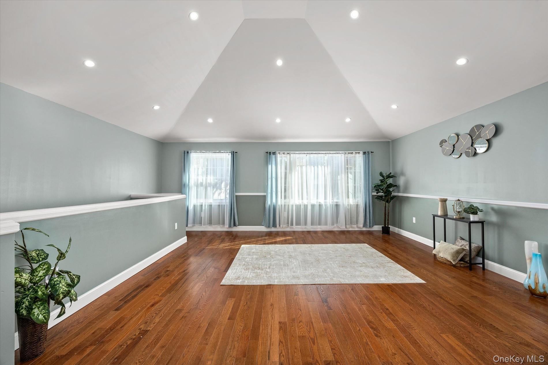 Single Family 124th Avenue  Queens, NY 11434, MLS-1059911-18