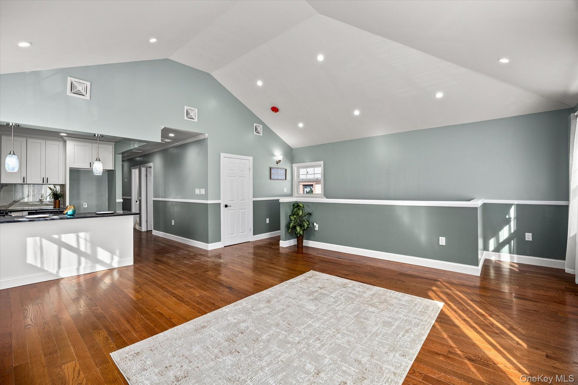 Single Family 124th Avenue  Queens, NY 11434, MLS-1059911-19