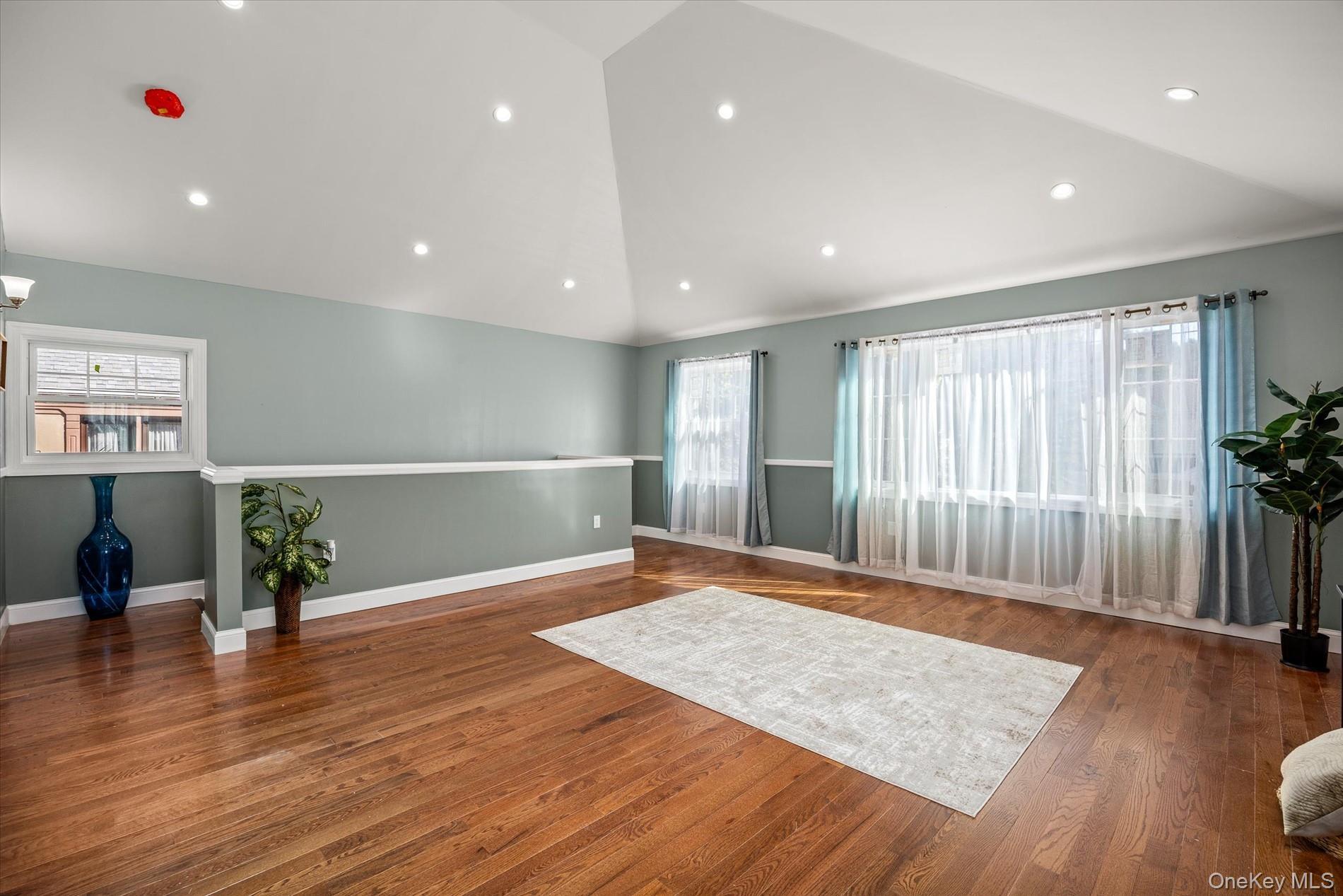 Single Family 124th Avenue  Queens, NY 11434, MLS-1059911-20