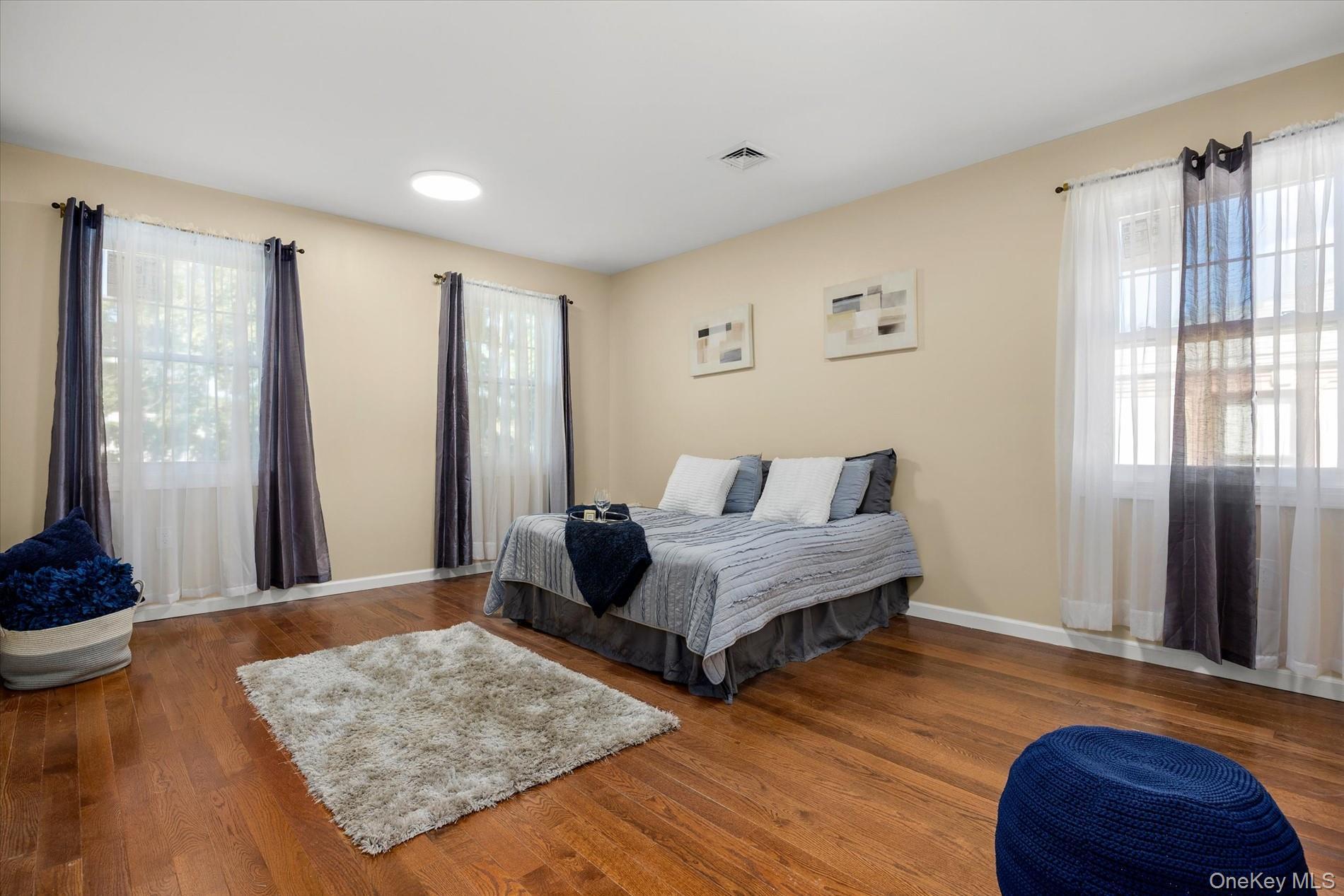 Single Family 124th Avenue  Queens, NY 11434, MLS-1059911-24