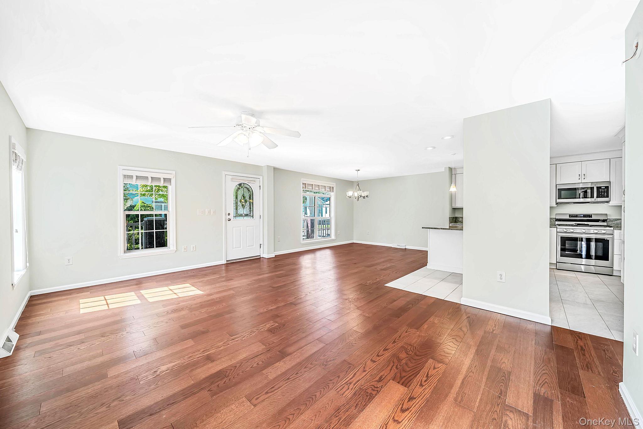 Single Family Old Country Road  Suffolk County, NY 11901, MLS-1059912-13