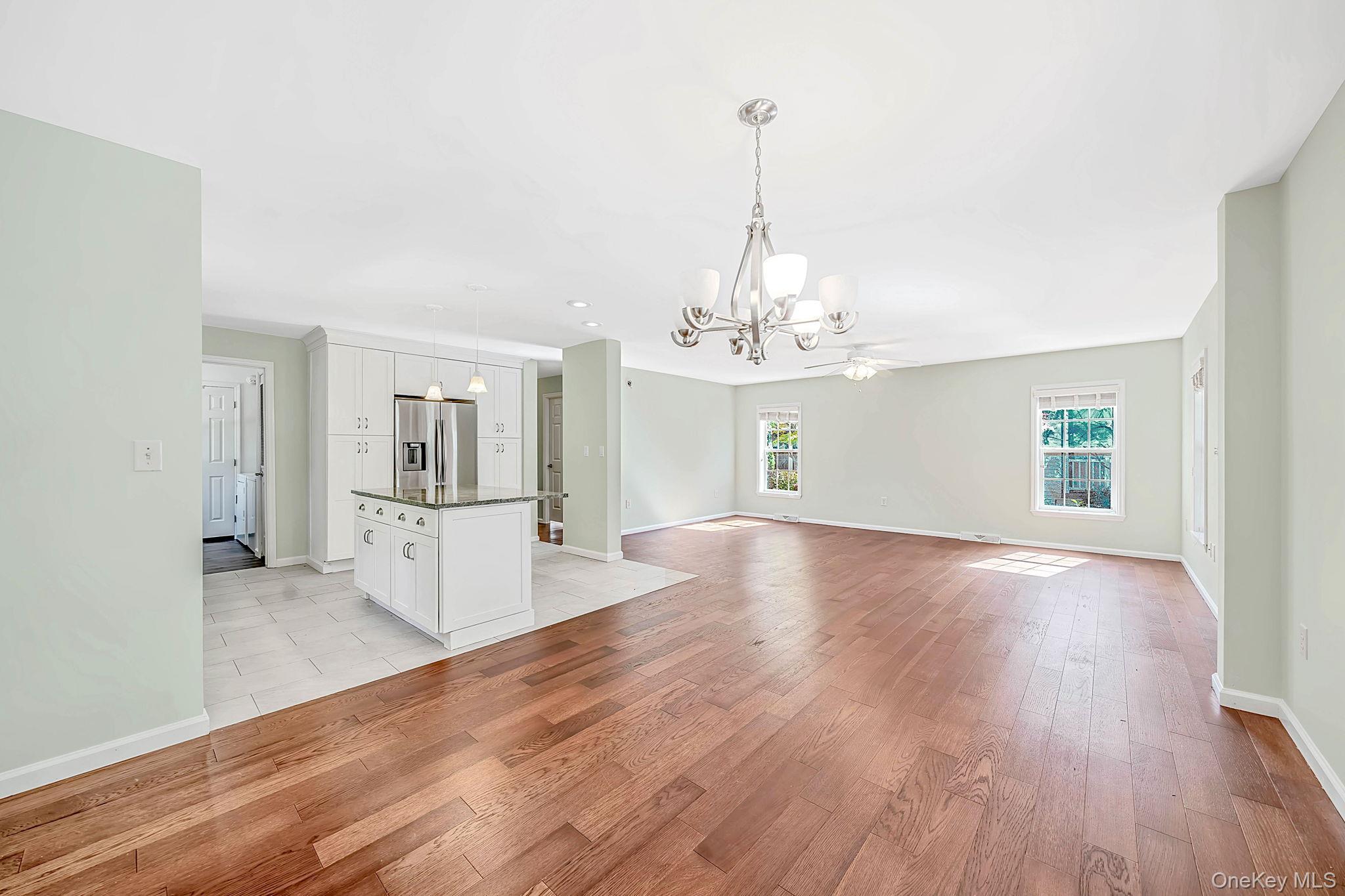 Single Family Old Country Road  Suffolk County, NY 11901, MLS-1059912-17