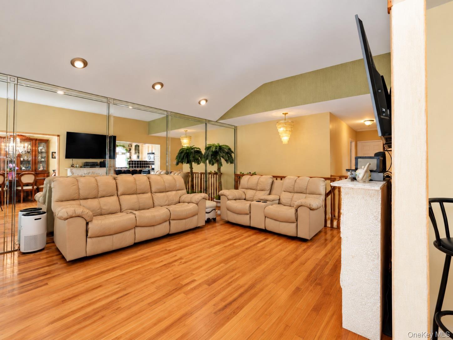 Single Family 90th Street  Queens, NY 11414, MLS-1059929-12