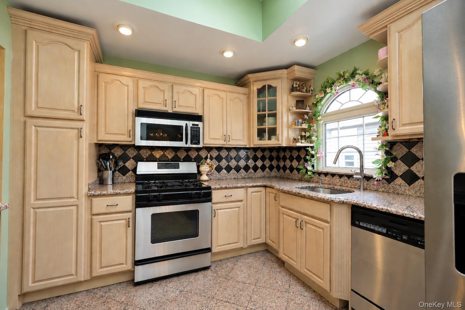 Single Family 90th Street  Queens, NY 11414, MLS-1059929-14