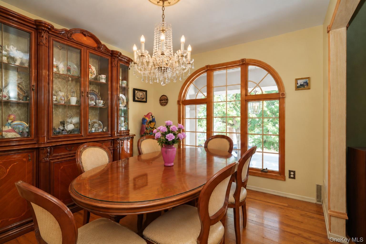 Single Family 90th Street  Queens, NY 11414, MLS-1059929-16