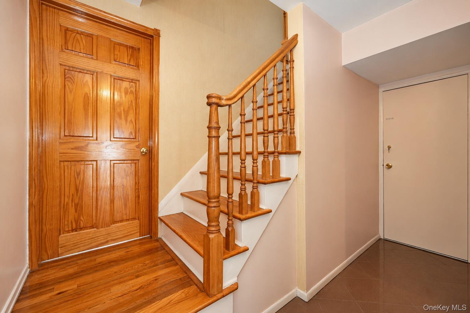 Single Family 90th Street  Queens, NY 11414, MLS-1059929-4