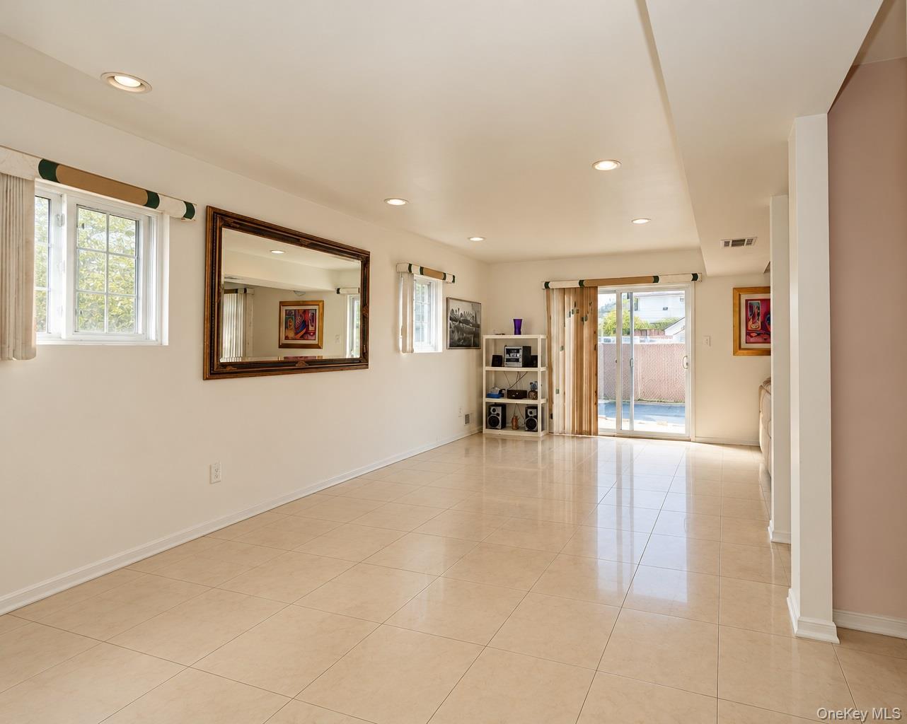Single Family 90th Street  Queens, NY 11414, MLS-1059929-5