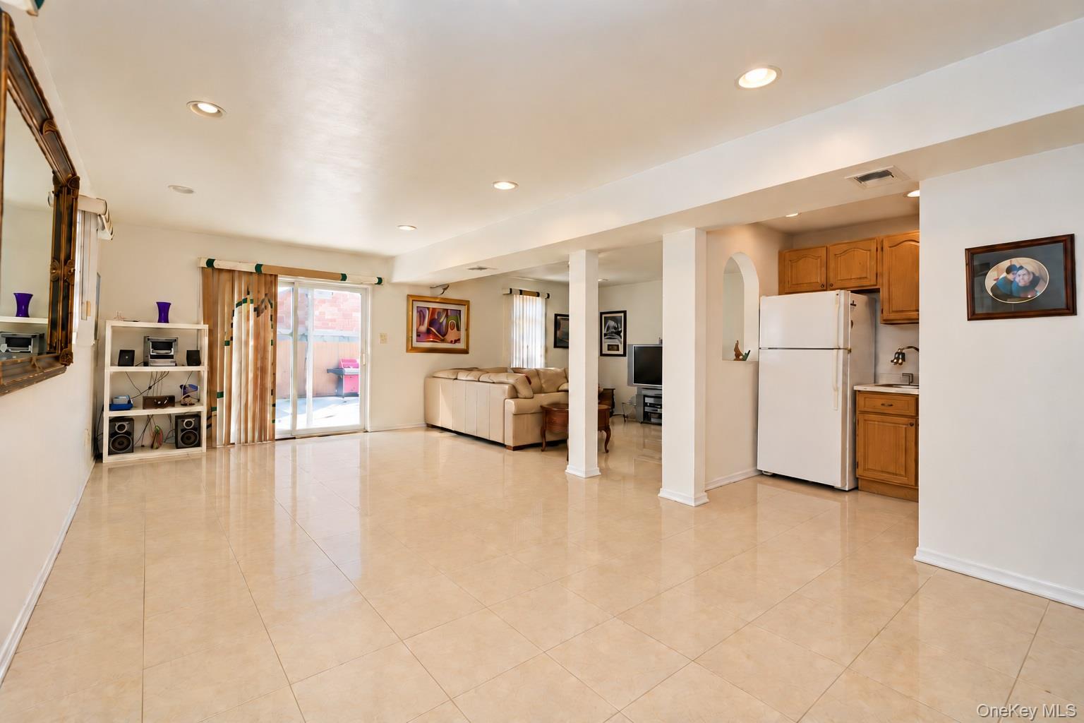 Single Family 90th Street  Queens, NY 11414, MLS-1059929-6