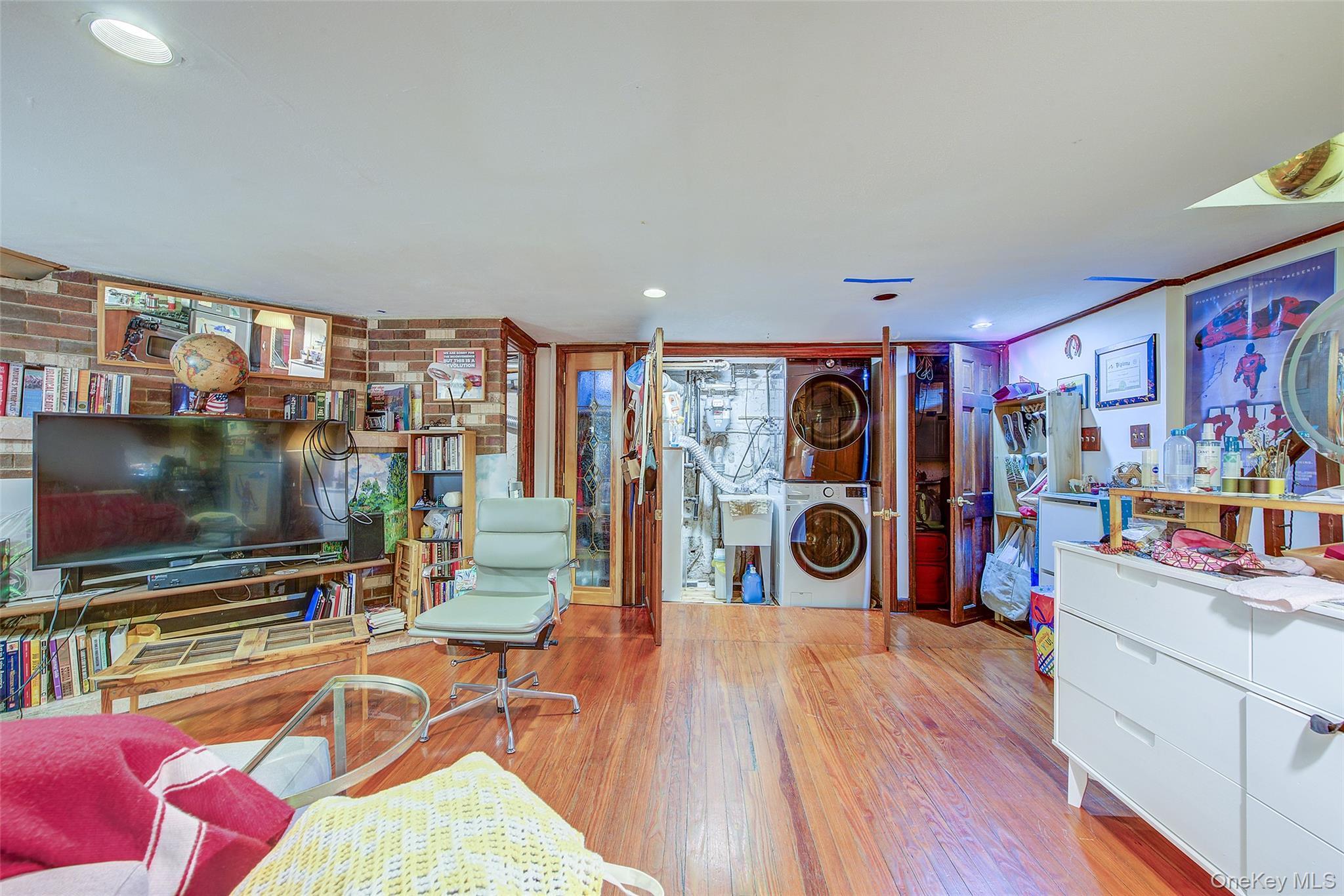 Single Family 84th Place  Queens, NY 11379, MLS-1059951-29