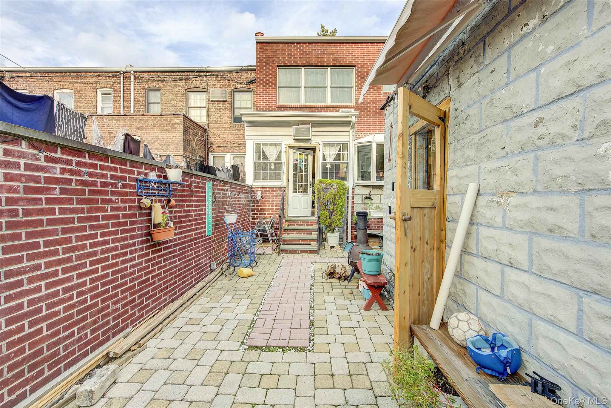 Single Family 84th Place  Queens, NY 11379, MLS-1059951-36