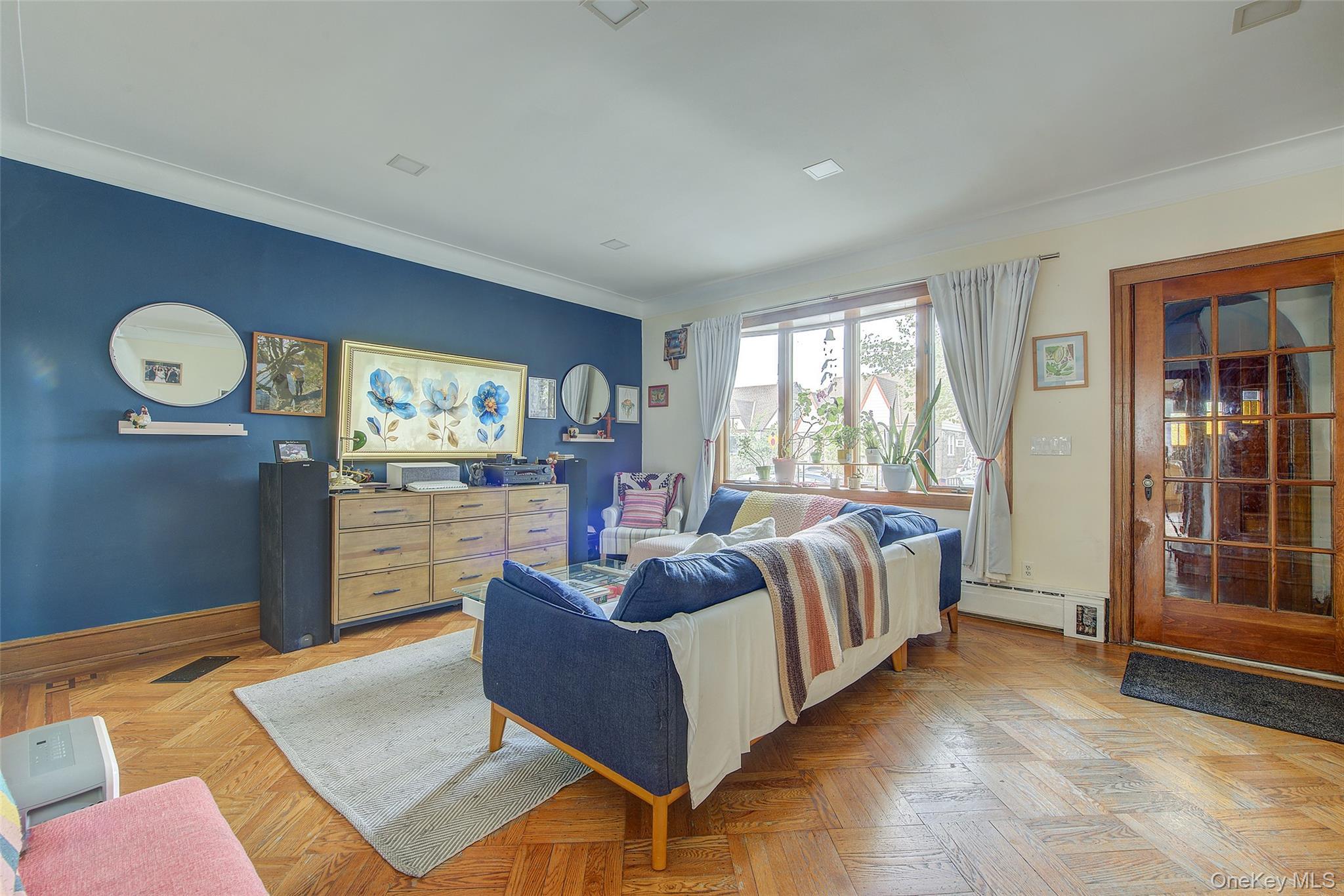 Single Family 84th Place  Queens, NY 11379, MLS-1059951-4