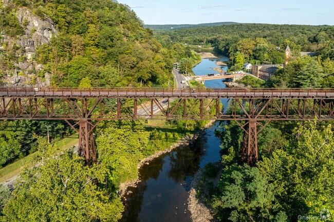 Single Family Orchard Place Ulster County, NY 12486, MLS-1059980-32