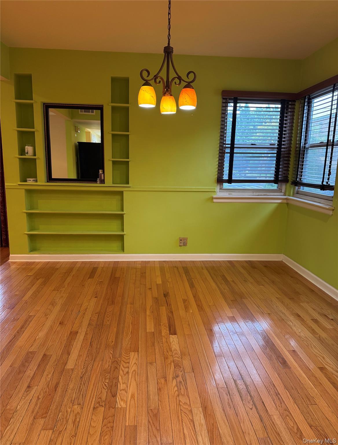 Single Family 43rd Ave Queens, NY 11361, MLS-1060013-15
