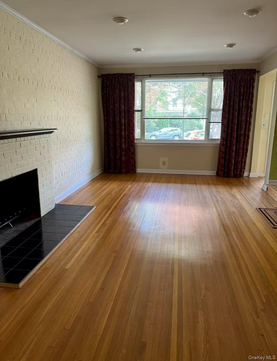 Single Family 43rd Ave Queens, NY 11361, MLS-1060013-6