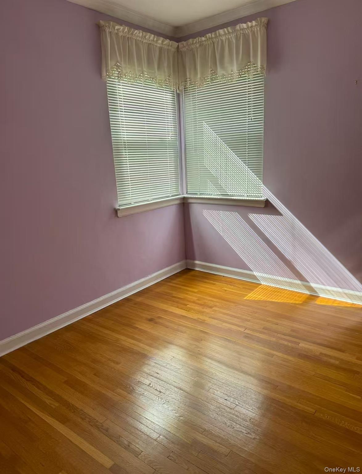 Single Family 43rd Ave Queens, NY 11361, MLS-1060013-9