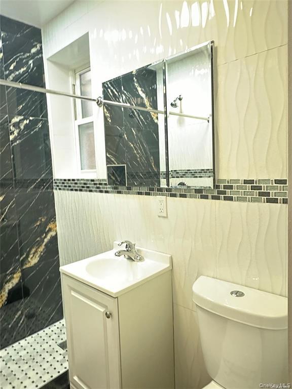 Single Family 103rd Street Queens, NY 11368, MLS-1060019-12