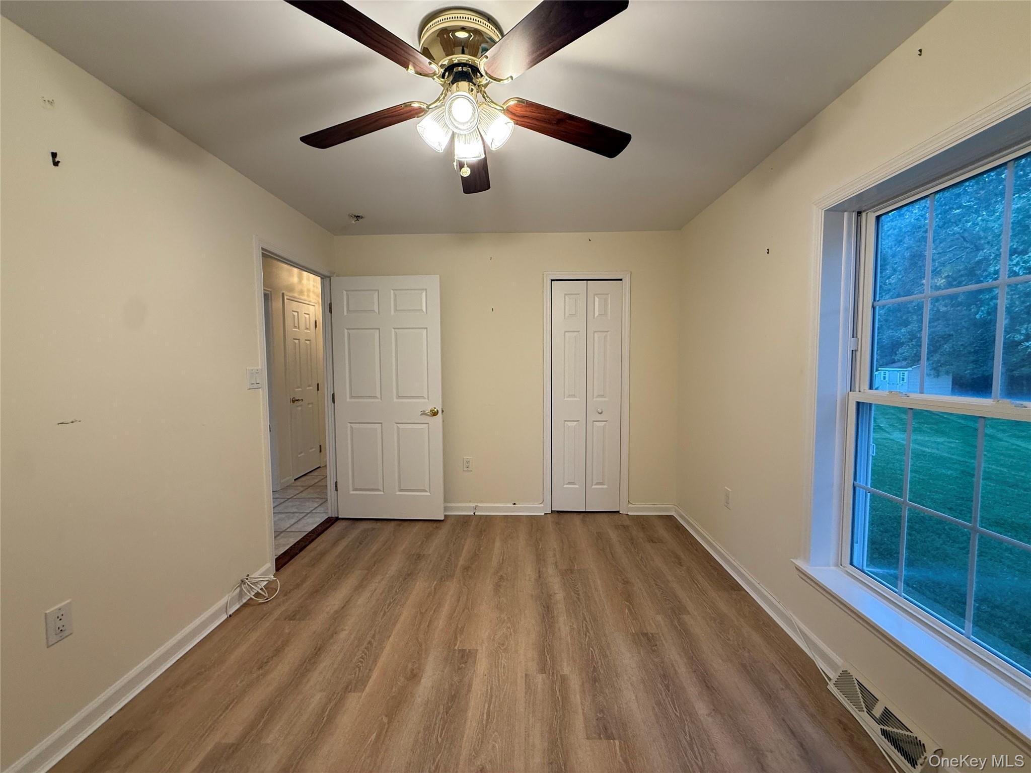 Single Family Middle Road Suffolk County, NY 11933, MLS-1060050-24