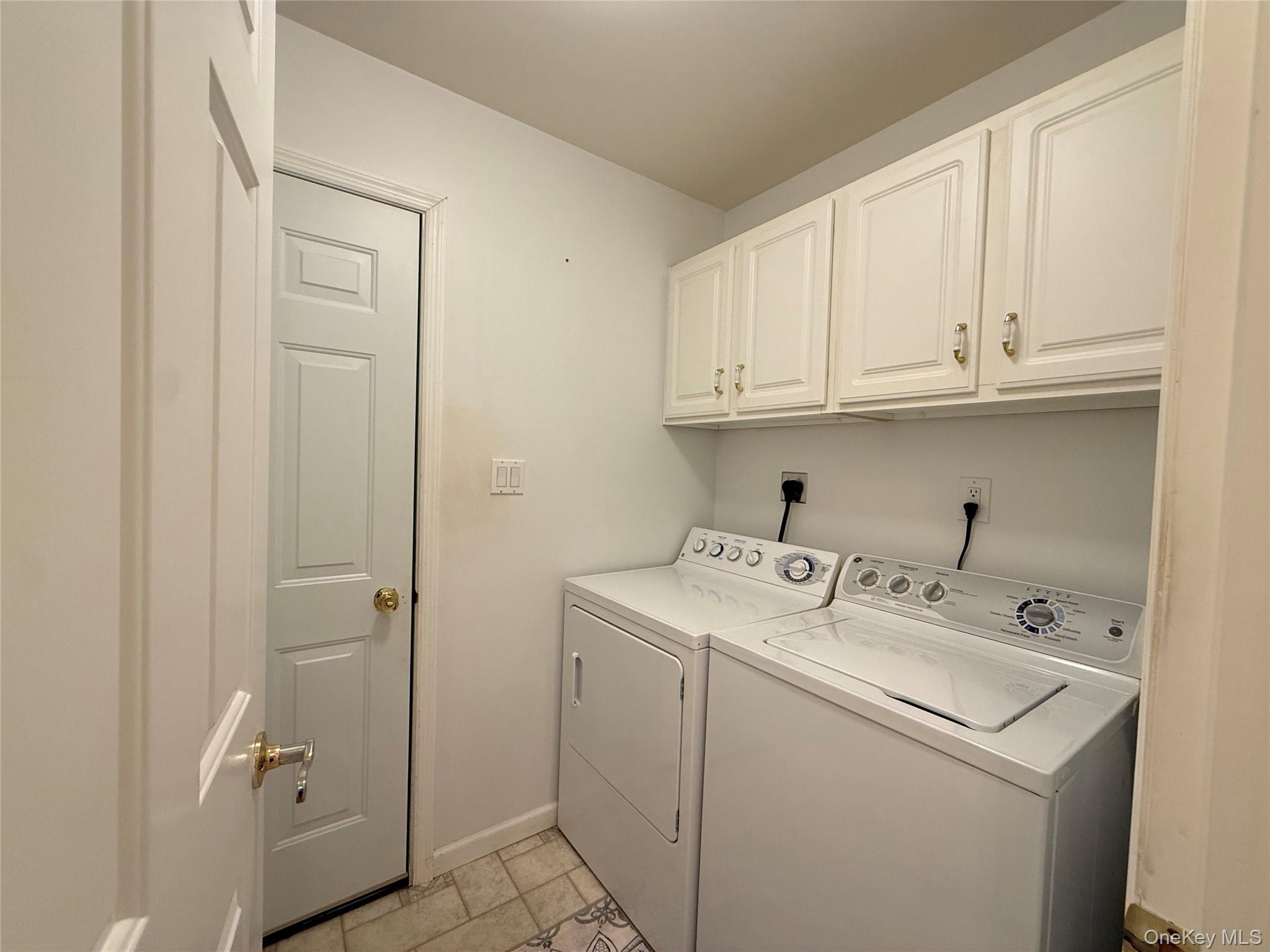 Single Family Middle Road Suffolk County, NY 11933, MLS-1060050-27