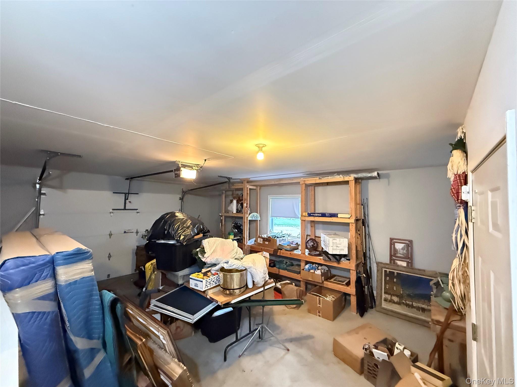 Single Family Middle Road  Suffolk County, NY 11933, MLS-1060050-29