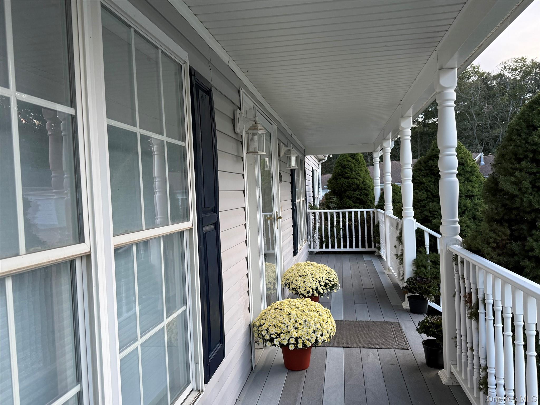 Single Family Middle Road  Suffolk County, NY 11933, MLS-1060050-4