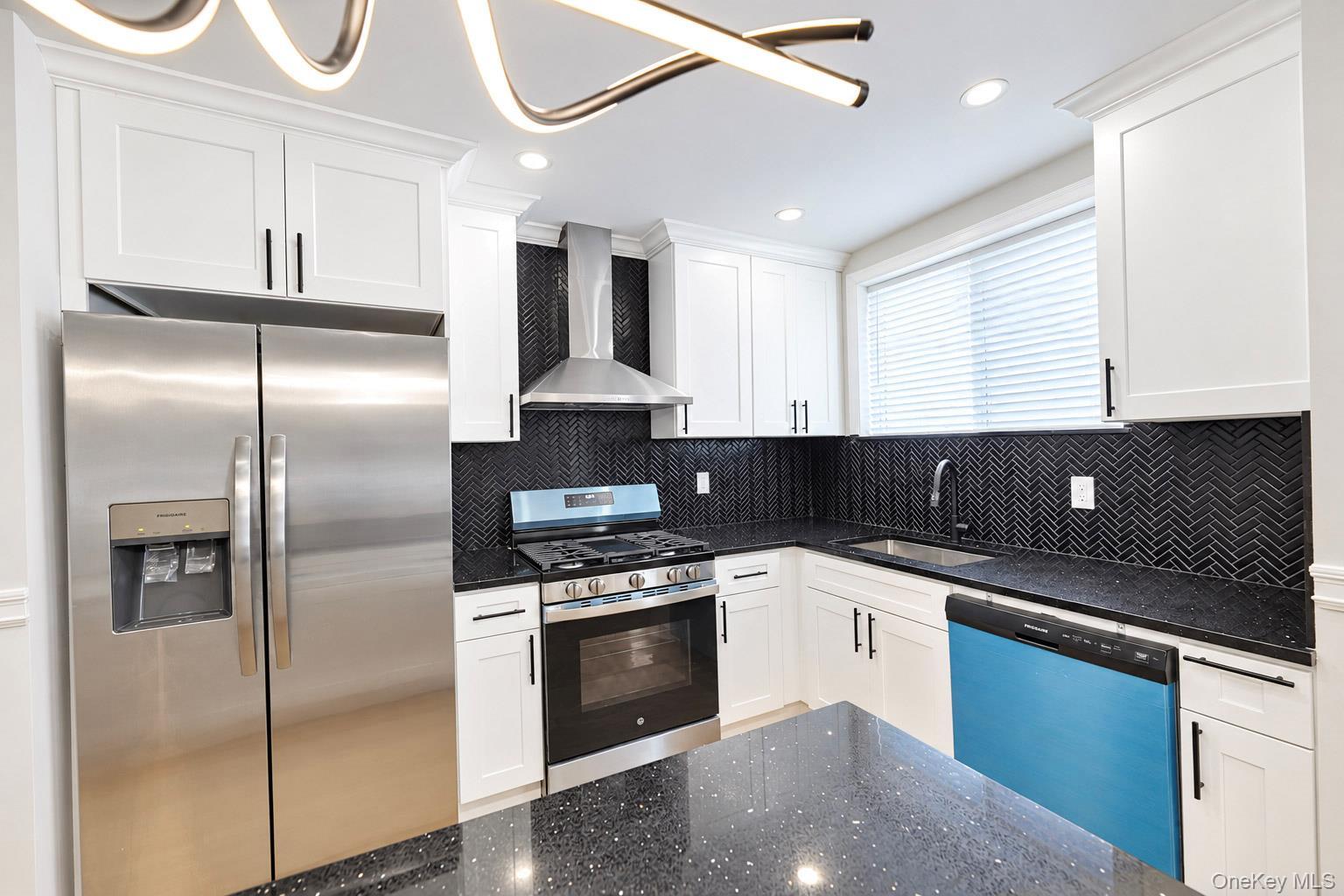 Single Family Morgan Avenue  Bronx, NY 10469, MLS-1060061-13