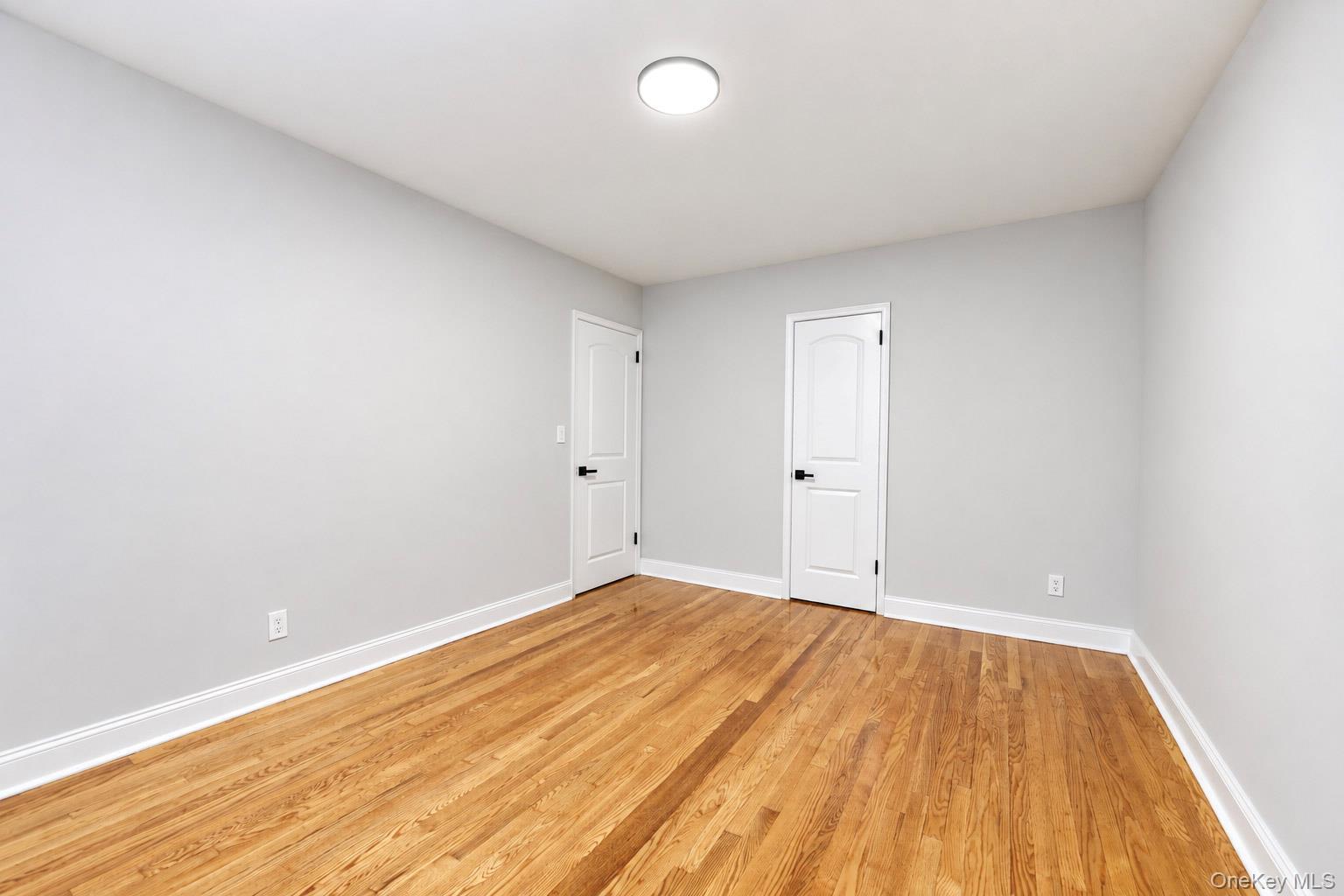 Single Family Morgan Avenue  Bronx, NY 10469, MLS-1060061-27