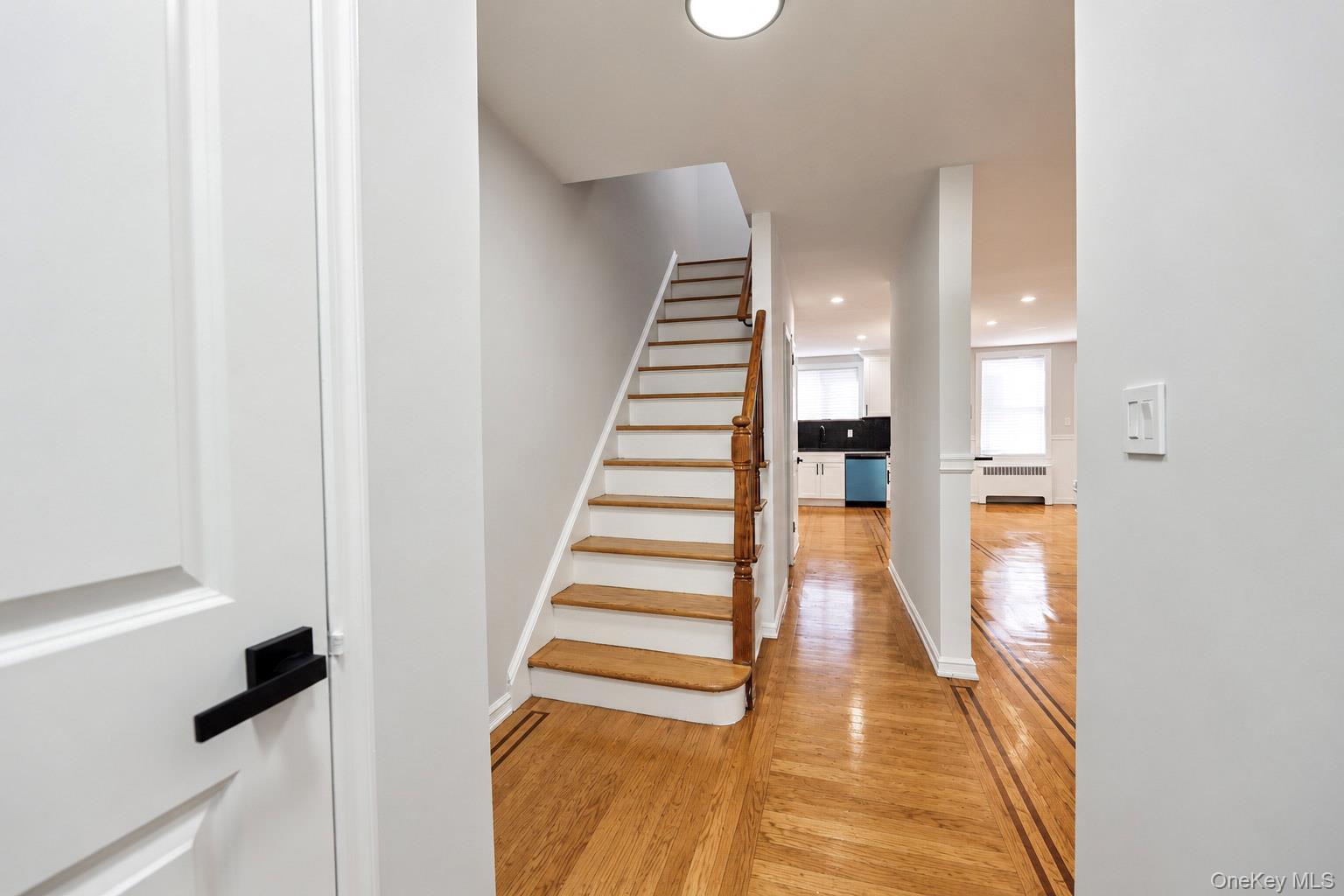 Single Family Morgan Avenue  Bronx, NY 10469, MLS-1060061-4