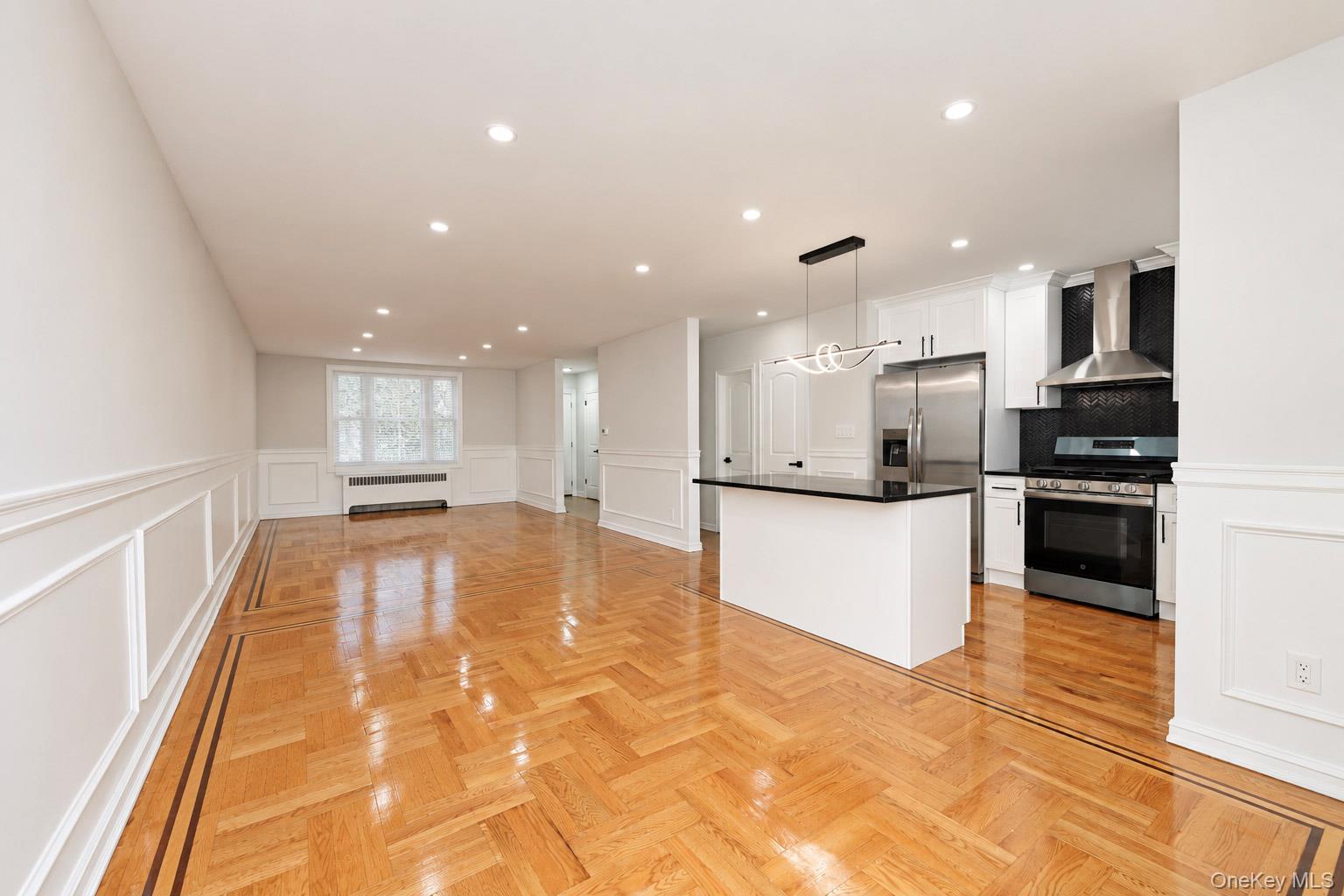 Single Family Morgan Avenue  Bronx, NY 10469, MLS-1060061-8