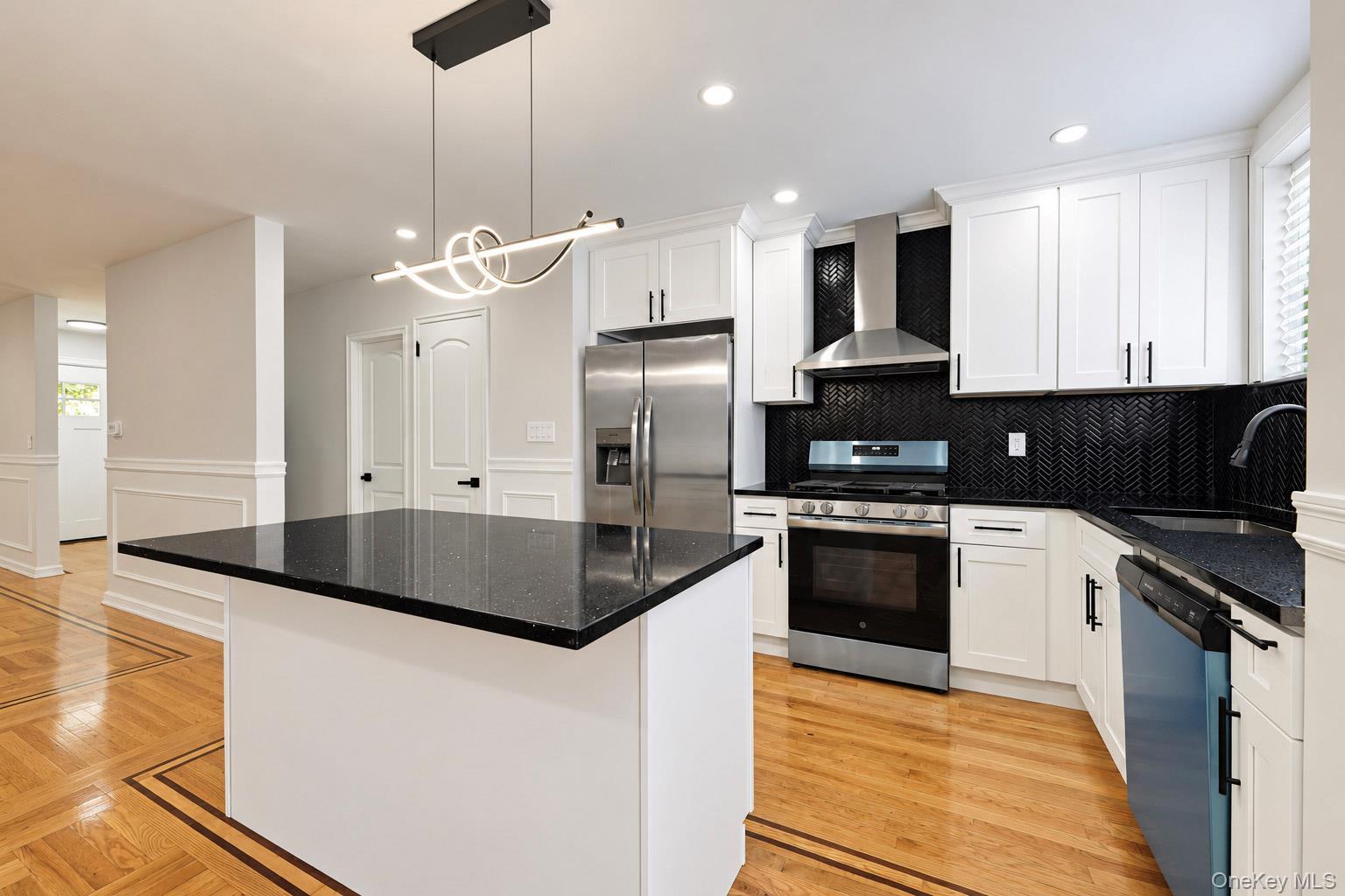 Single Family Morgan Avenue  Bronx, NY 10469, MLS-1060061-9