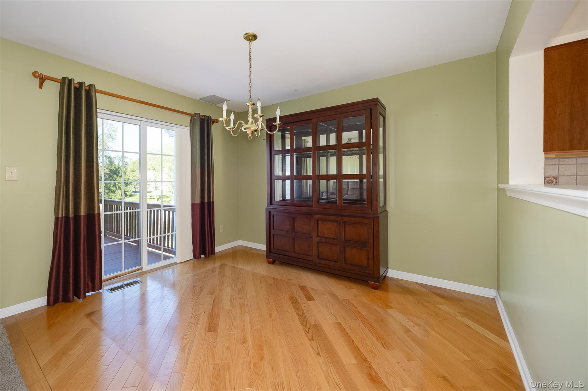 Single Family Turnberry Court Dutchess County, NY 12603, MLS-1060212-12