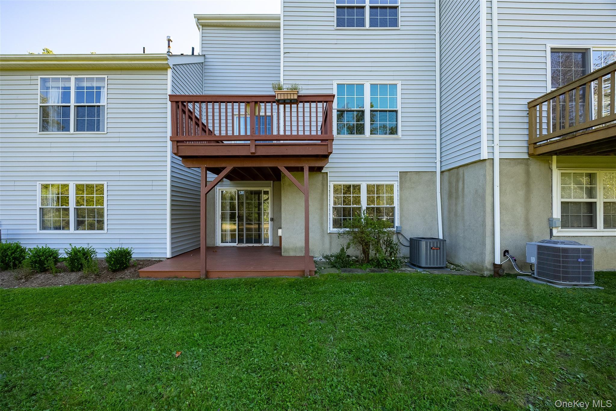 Single Family Turnberry Court Dutchess County, NY 12603, MLS-1060212-32