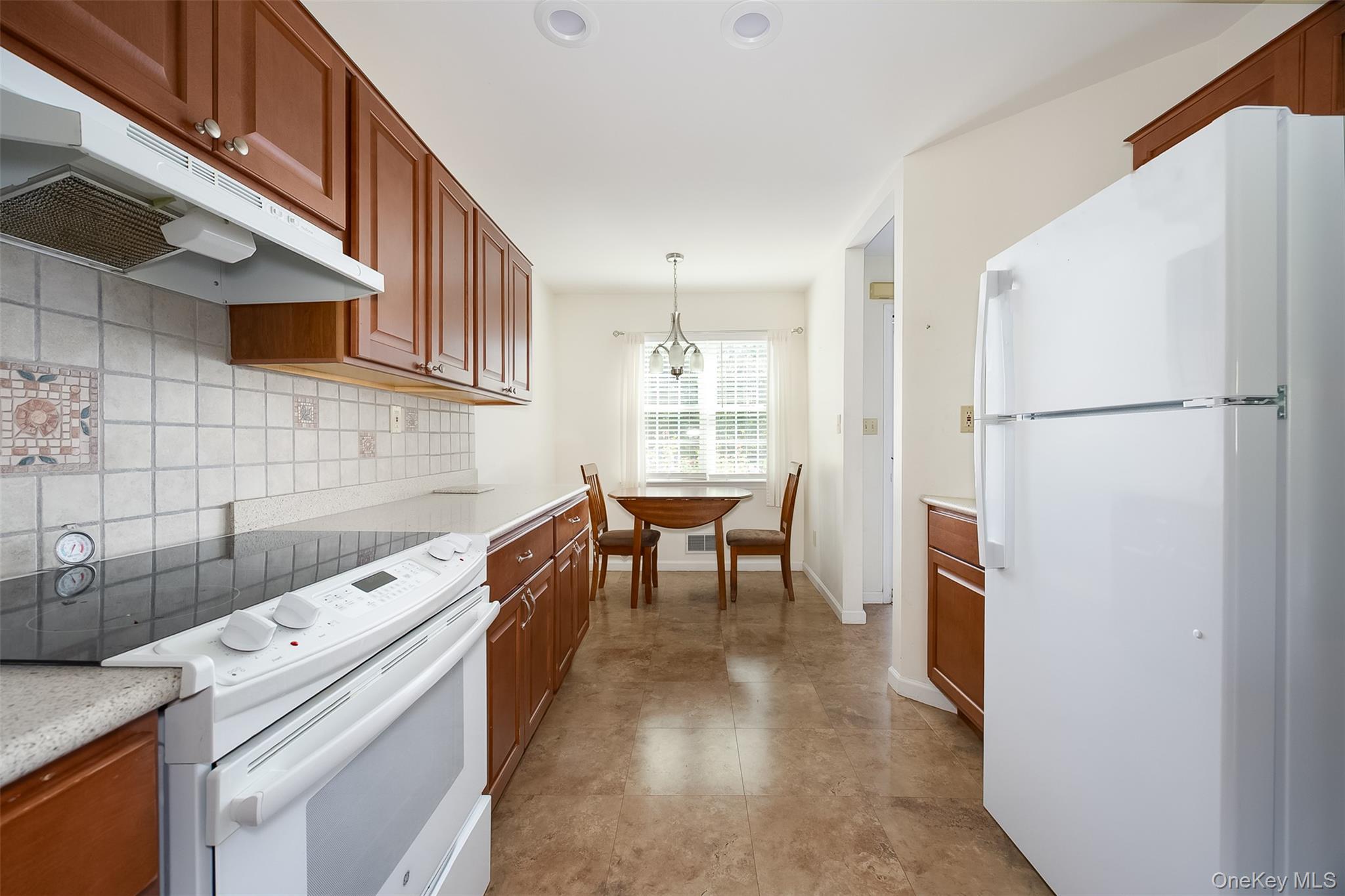 Single Family Turnberry Court Dutchess County, NY 12603, MLS-1060212-6