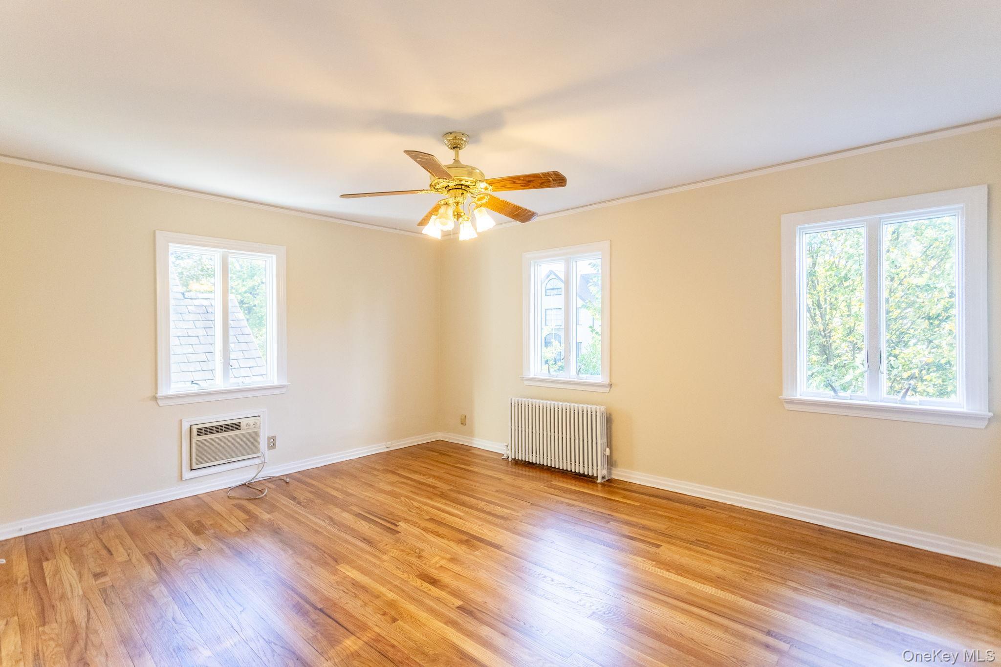 Single Family 211th Street Queens, NY 11427, MLS-1060255-11
