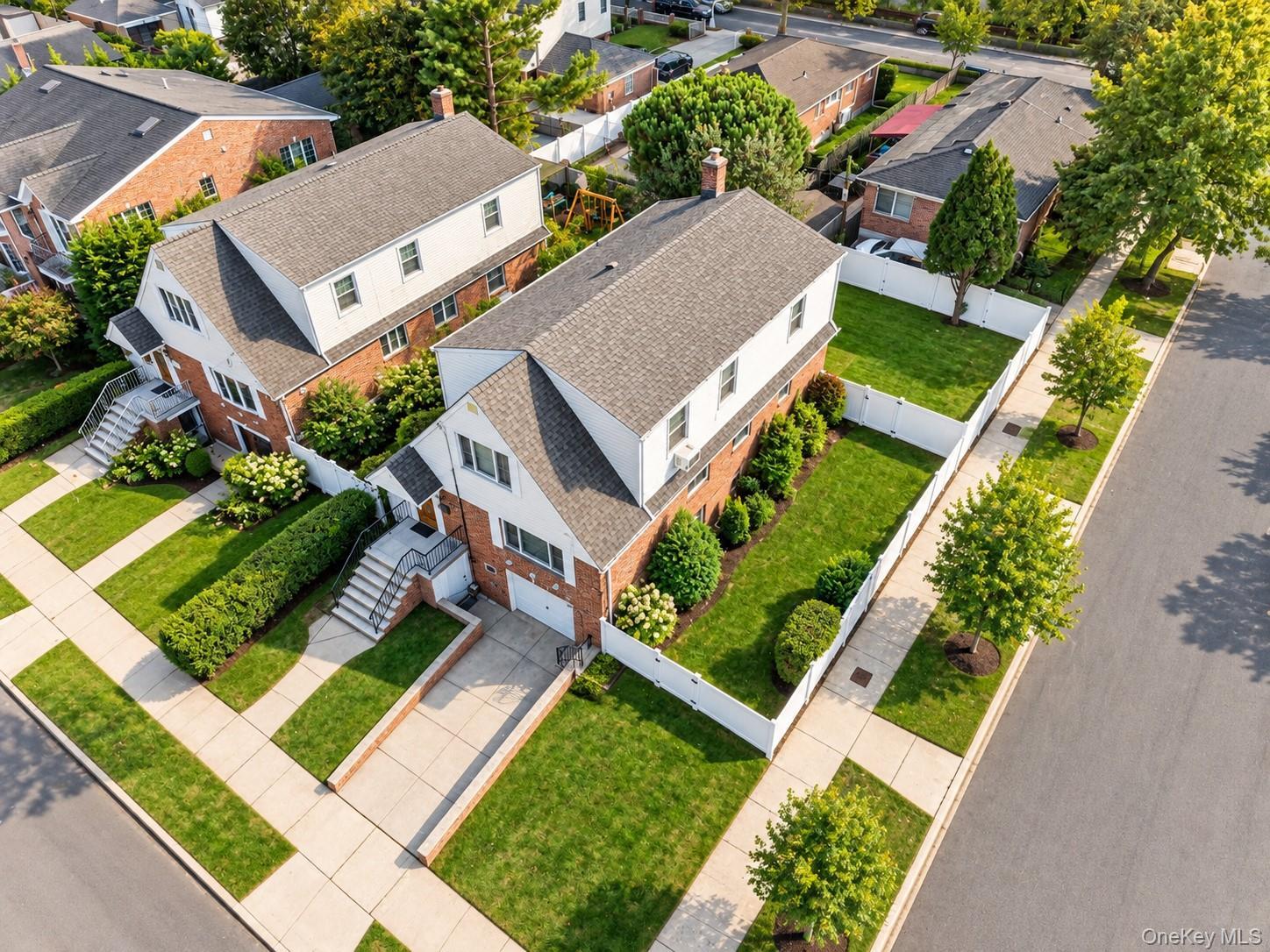 Single Family 208th Street  Queens, NY 11361, MLS-1060268-25