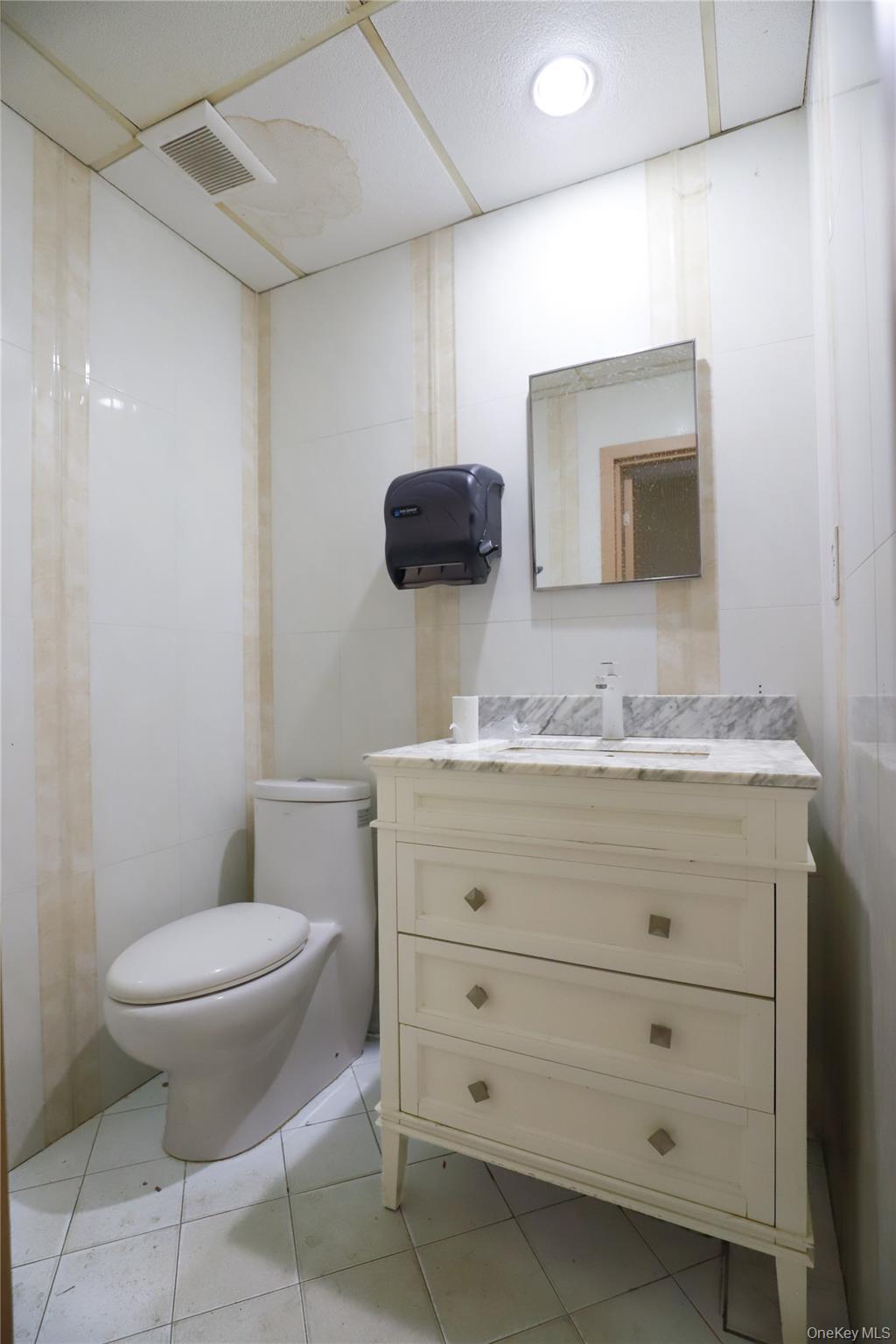 Single Family Kalmia Avenue  Queens, NY 11355, MLS-1060271-22