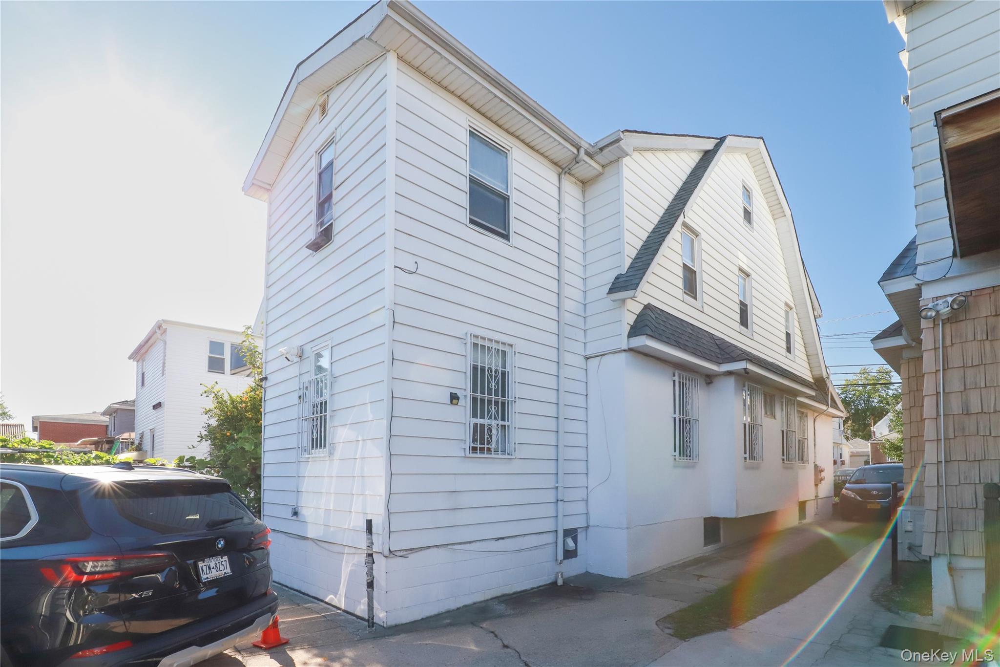 Single Family Kalmia Avenue Queens, NY 11355, MLS-1060271-4